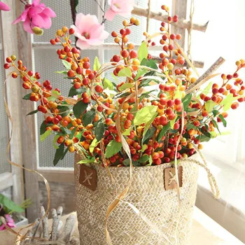 Ilgai dirbtinių uogų šakos, gėlės, vestuvių dekoravimas netikrą putų gėlės namuose rudenį apdailos patenka sodo augalų dekoras