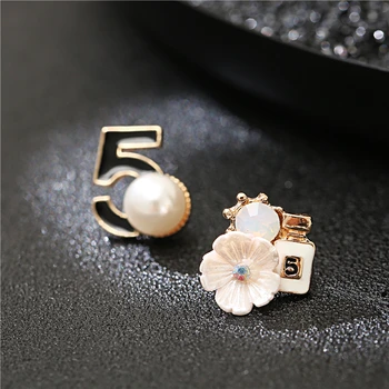 Unikali asmenybė 5 laišką didelių perlų camellia auskarai asimetrinė kvepalų buteliuko auskarai